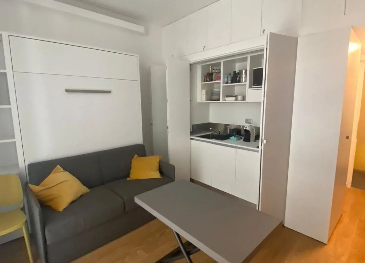 Studio Paoli Milan 0*,